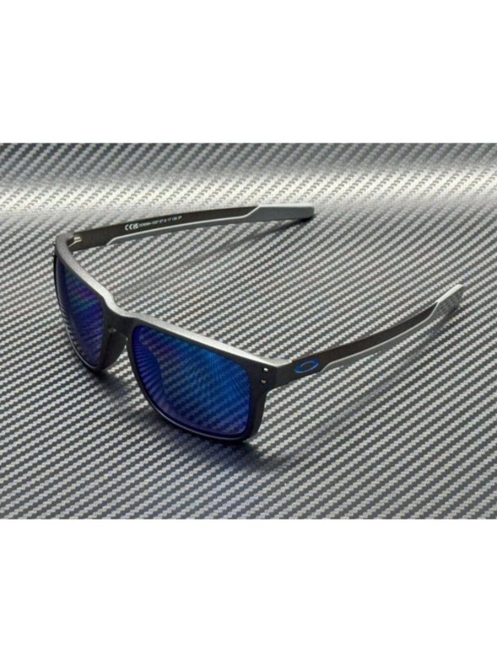 New Oakley Men  Sunglasses --